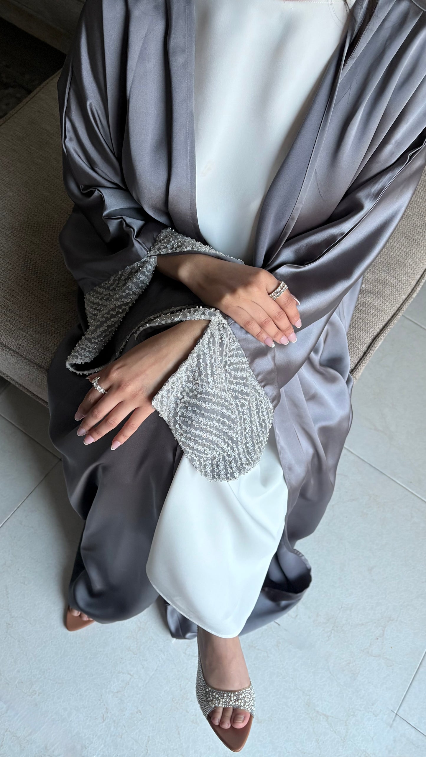 Abaya Perla gris
